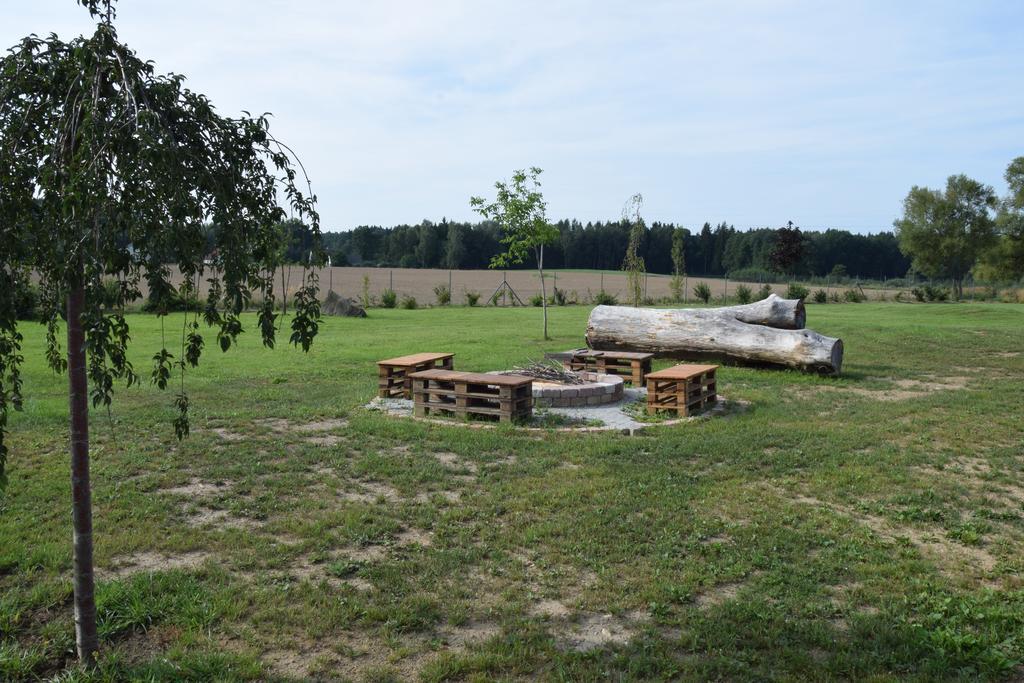 Penzion Na Samotach Lägenhet Jindřichŭv Hradec Exteriör bild